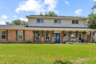 804 Country Club Dr, Joshua, TX 76058