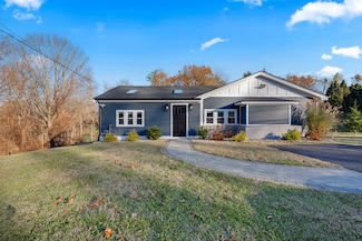 594 Pleasant St, Leominster, MA 01453