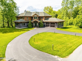 24 Wildwood Place, Queensbury, NY 12804