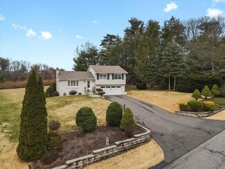 136 Cheyenne Ln, Lehighton, PA 18235