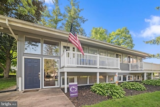 327 Fry Dr, State College, PA 16801