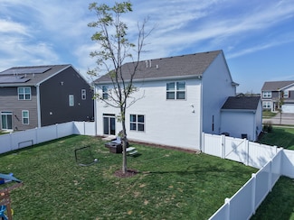 2020 Magnolia Ln, Bull Valley, IL 60097