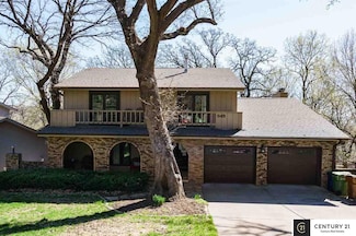 845 Hidden Hills Dr, Bellevue, NE 68005