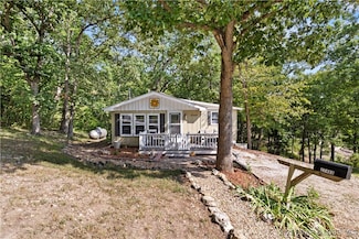 27469 Clyne Dr, Barnett, MO 65011