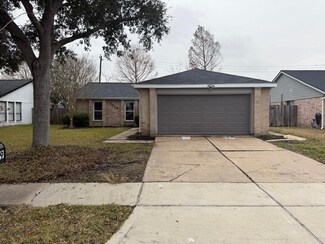 3019 Pilgrims Point Ln, Pearland, TX 77581