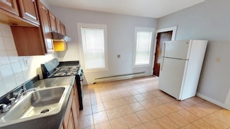 74 Hamilton St Unit 3, Dorchester, MA 02125