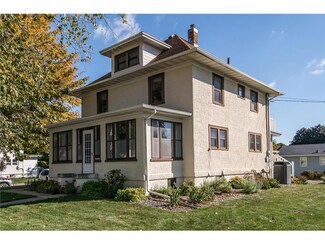 115 2nd St SE, Plainview, MN 55964