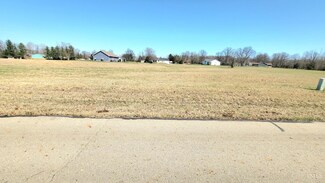 979 Waynoka Dr, Jackson Township, OH 45171