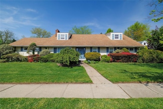 277 Waverly Ave, East Rockaway, NY 11518
