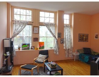 51 Pettee St Unit 23, Newton Upper Falls, MA 02464