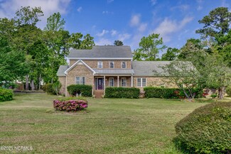 523 Upland Dr, Wilmington, NC 28411