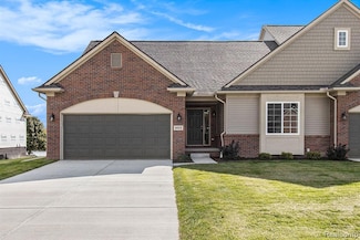 9058 Rhyan Rd, White Lake, MI 48386