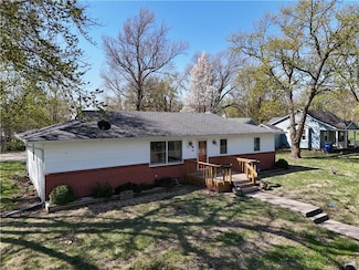 81 Winchester St, Winchester, KS 66097