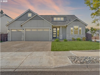 915 SE 35th St, Battle Ground, WA 98604