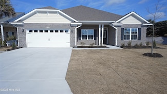 1219 Saint Simons Dr SE, Bolivia, NC 28422
