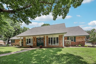 1805 Winewood Ln, Arlington, TX 76013