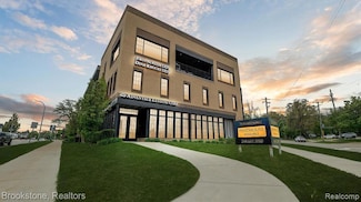 804 N Main St Unit 2C, Rochester, MI 48307