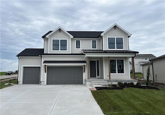 1712 SW Arbormist Dr, Lee's Summit, MO 64082