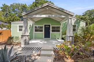 1206 E Hamilton Ave, Tampa, FL 33604
