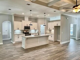 7520 Loop St, Navarre, FL 32566