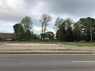 622 W Main St, Abingdon, VA 24210