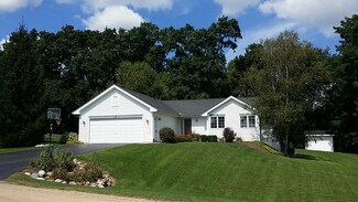 6895 N Summit Dr, Byron, IL 61010
