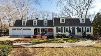 84 Countryside Dr, Cumberland, RI 02864
