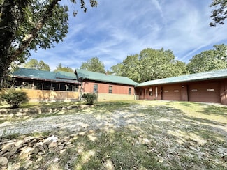 104 Flag Rd, Leslie, AR 72645