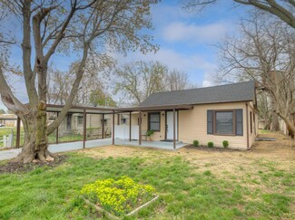 1808 W 20th St, Joplin, MO 64804