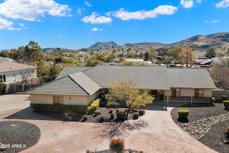 5213 W Soft Wind Dr, Glendale, AZ 85310