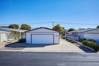 1434 Bishop Dr, Hemet, CA 92545