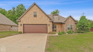 719 Smithfield Dr, Jonesboro, AR 72401
