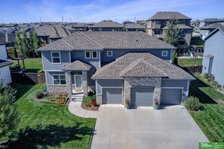 11710 S 109th St, Papillion, NE 68046