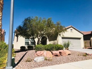 2373 Wood Village Dr, Henderson, NV 89044