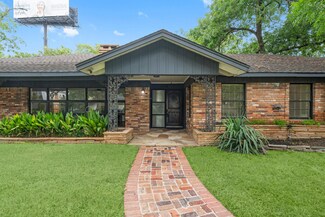 4730 & 4734 Ivanhoe St, Houston, TX 77027