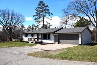 102 Robertson Dr NW, Bemidji, MN 56601