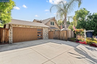 4218 Cobblestone Dr, Concord, CA 94521