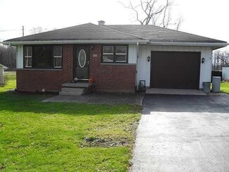 606 Franklin St, Springville, NY 14141