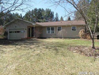 5559 Sunview Dr, Elbridge, NY 13060