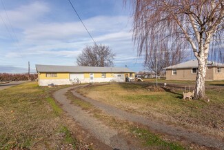 351 Pleasant Ave, Grandview, WA 98930