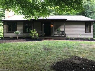 3822 Harner Rd, Mantua, OH 44255