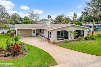 201 Woodland Ave, Daytona Beach, FL 32118