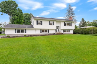 27 Brookside Dr, Jericho, VT 05465