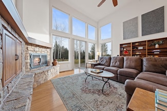62017 Fall Creek Loop, Bend, OR 97702