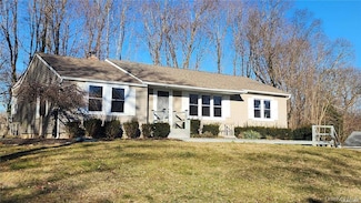 149 N Country Rd, Port Jefferson, NY 11777