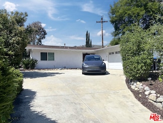 26232 Hatmor Dr, Calabasas, CA 91302