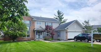 818 N Edgewater Ln, Shorewood, IL 60404