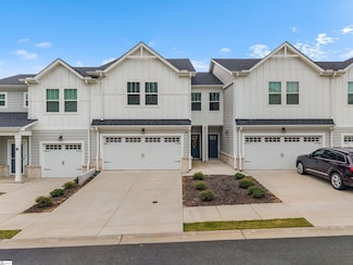 10 Sparrow Ln, Greenville, SC 29607