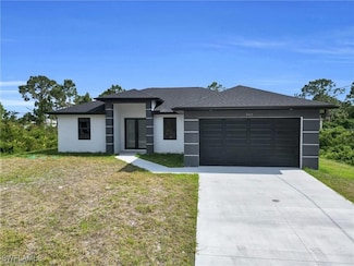 3313 66th St W, Lehigh Acres, FL 33971