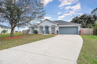565 White Cap Ct NW, Palm Bay, FL 32907